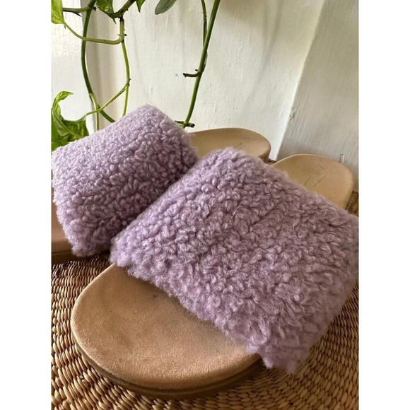 Stars Above Women’s size 10 pink fuzzy slippers - Picture 4 of 8